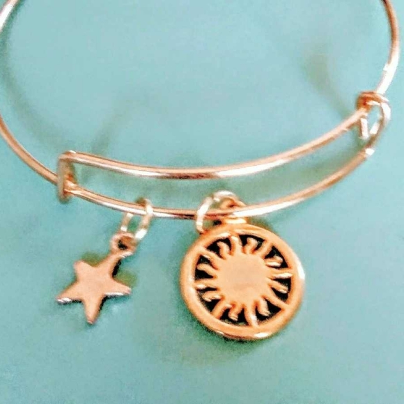 Expandable Charm Bracelets - Picture 16 of 16